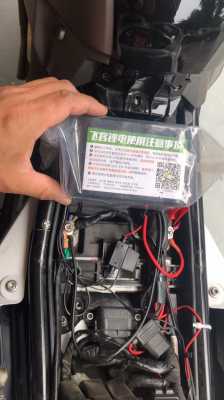  摩托车为什么电池充电「摩托车电瓶充电充不进去是什么原因」